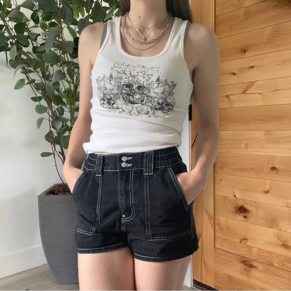 Grunge skull tank top